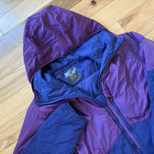 Jaqueta com capuz Mountain Hardwear compressor feminina tamanho XL casaco macio comprar usado Jaqueta com capuz Mountain Hardwear compressor feminina tamanho XL casaco macio comprar usado  Enviando para Brazil