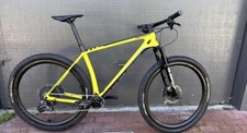 2021 scott scale d'occasion  Expédié en Belgium