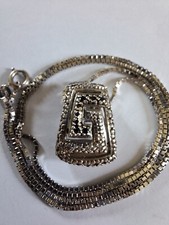 Collier chaîne pendentif d'occasion  Rioz