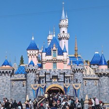 Day disneyland park for sale  USA