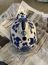 Decoração de fazenda de galinha pintada à mão azul e branco 8,5” de largura 8” de altura comprar usado  Enviando para Brazil