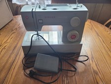 Máquina de costura Singer resistente 4423 comprar usado  Enviando para Brazil