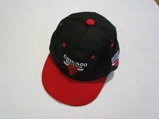 Cappello chicago bulls usato Cappello chicago bulls usato  Spedire a Italy