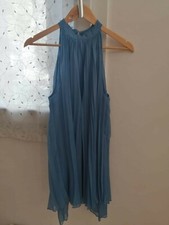 Abito azzurro polvere usato Abito azzurro polvere usato  Zermeghedo