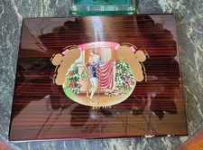 Caixa de charuto Romeo Y Julieta 125º aniversário laca marrom umidificador 12"x9.5" comprar usado Caixa de charuto Romeo Y Julieta 125º aniversário laca marrom umidificador 12"x9.5" comprar usado  Enviando para Brazil
