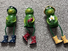 Frog shelf sitters for sale  HEMEL HEMPSTEAD