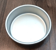 Wilton round cake for sale  Berlin Center