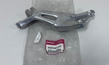 HONDA CBR1100XX SUPERBLACKBIRD LEFT PILLION STEP HOLDER # 50760-MAT-010 (591)IR comprar usado  Enviando para Brazil