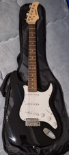 Chitarra elettrica clifton usato  Villalba