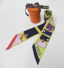 Autentica sciarpa seta usato Autentica sciarpa seta usato  Spedire a Italy