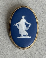 Vintage wedgwood brooch for sale  NOTTINGHAM