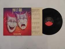 MOTLEY CRUE THEATER OF PAIN LP RARE ORIG. 1985 SPECIALTY 1ST PRESS WITH LYRICS!! comprar usado  Enviando para Brazil