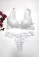 Ensemble lingerie femme d'occasion  Villefagnan
