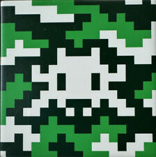 Invader camo space d'occasion  Expédié en Belgium