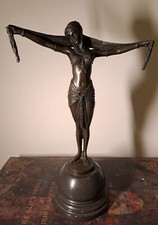 Bronzo antico. danzatrice usato  Napoli