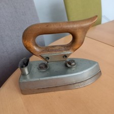 Altes bügeleisen . gebraucht kaufen  Hagen
