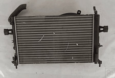 93177121 radiatore opel usato  Italia