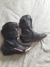 Motorbike boots for sale  WINCHESTER
