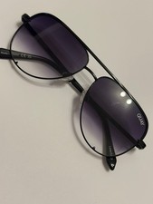 Quay australia sunglasse for sale Quay australia sunglasse for sale  CARDIFF