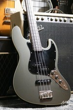 Fender japan ajb d'occasion  Expédié en Belgium