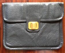 Juicy Couture couro preto fivela dourada Apple iPad tablet capa embreagem comprar usado Juicy Couture couro preto fivela dourada Apple iPad tablet capa embreagem comprar usado  Enviando para Brazil