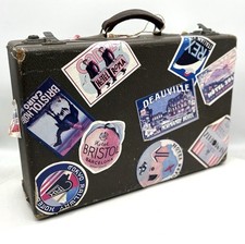 various suitcases for sale  Anacortes