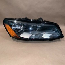 Volkswagen passat headlight for sale  San Fernando