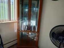 Corner curio cabinet for sale Corner curio cabinet for sale  Cincinnati