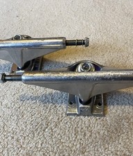 Caminhões de skate Venture polidos 6,1 (8,75") prata comprar usado  Enviando para Brazil