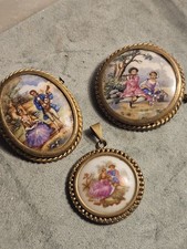 Lot broches pendentif d'occasion Lot broches pendentif d'occasion  Paulhan