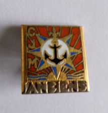 Insigne militaire bouttonniere d'occasion Insigne militaire bouttonniere d'occasion  Olivet