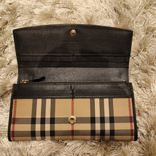 Burberry wallet for sale  HODDESDON
