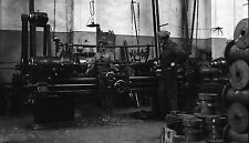 Workers atelier machine d'occasion  Expédié en Belgium