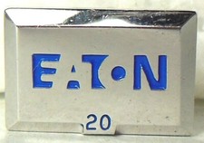 Usado, Pin de gravata 20 anos serviço funcionário prêmio publicidade EATON lock Co. 🔐 comprar usado  Enviando para Brazil