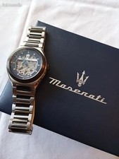 Belle montre automatique d'occasion  Mauvezin