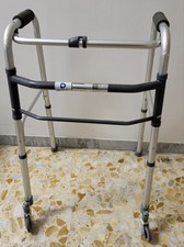 Deambulatore pieghevole usato  Pomigliano d'Arco