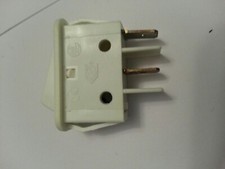 Occasion 44002302 interrupteur d'occasion Occasion 44002302 interrupteur d'occasion  Étrépilly