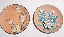 Assiettes céramique relief d'occasion  Surgères