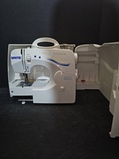 Máquina de costura mecânica branca acolchoada com estojo e extras modelo # 1740 - Testada comprar usado  Enviando para Brazil