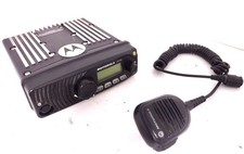 Rádio móvel digital Motorola XTL 1500 VHF 136–174 MHz, M28KSS9PW1AN com microfone RM comprar usado  Enviando para Brazil