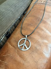 Colar Peace Sign comprar usado Colar Peace Sign comprar usado  Enviando para Brazil