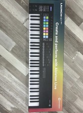 Controlador de teclado Novation Launchkey MK3 61 notas - Preto comprar usado  Enviando para Brazil