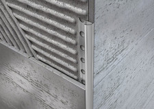 Alluminio angolo tondo usato Alluminio angolo tondo usato  Taviano