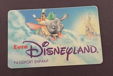 Passeport euro disneyland d'occasion  Villeneuve-sur-Yonne
