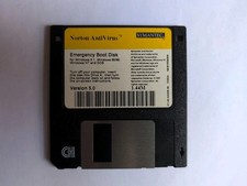 Disquete Norton Antivirus Windows 95/98 software de computador versão 5.0, usado comprar usado  Enviando para Brazil