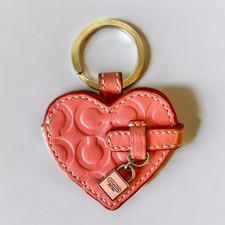 Porta-retrato Coach couro rosa coração porta-retrato chaveiro bolsa charme comprar usado Porta-retrato Coach couro rosa coração porta-retrato chaveiro bolsa charme comprar usado  Enviando para Brazil