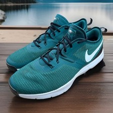 Limited edition nike d'occasion  Expédié en Belgium