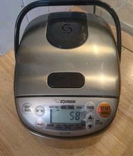 Panela e aquecedor de arroz Zojirushi NS-LGC05, 3 xícaras. Usado, panela mostra desgaste. Veja fotos. comprar usado Panela e aquecedor de arroz Zojirushi NS-LGC05, 3 xícaras. Usado, panela mostra desgaste. Veja fotos. comprar usado  Enviando para Brazil