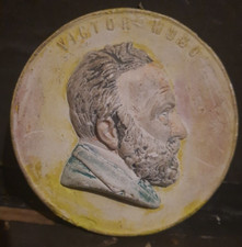 Medaillon relief platre d'occasion  Paris XVIII