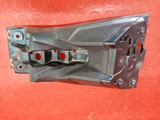 Supporto parafango posteriore usato Supporto parafango posteriore usato  Massa di Somma